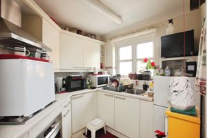 KITCHEN- click for photo gallery